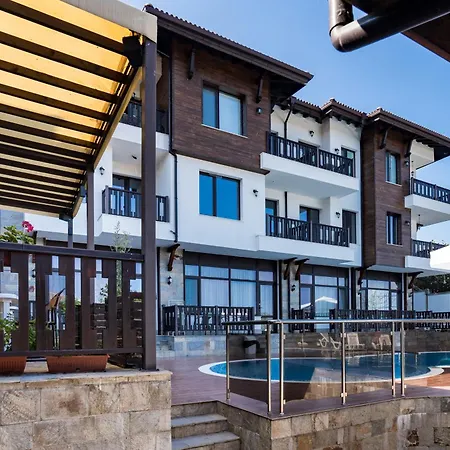 St George Apartcomplex Lägenhetshotell Shkorpilovtsi