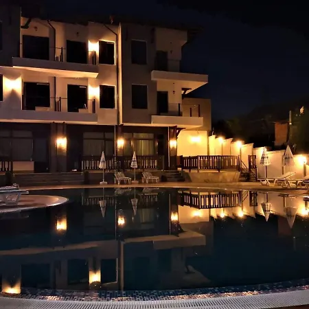 St George Apartcomplex Lägenhetshotell Shkorpilovtsi