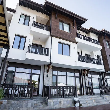 St George Apartcomplex * Shkorpilovtsi