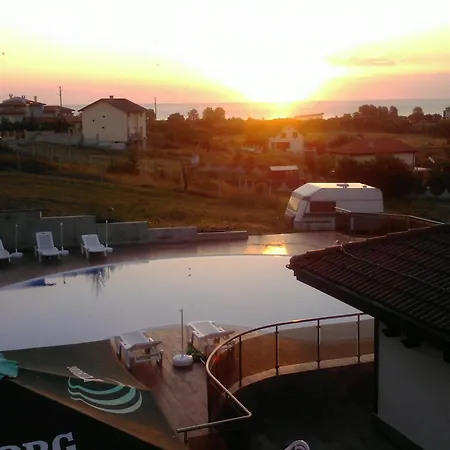 St George Apartcomplex * Shkorpilovtsi
