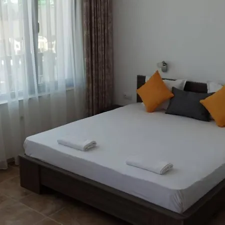 St George Apartcomplex * Shkorpilovtsi